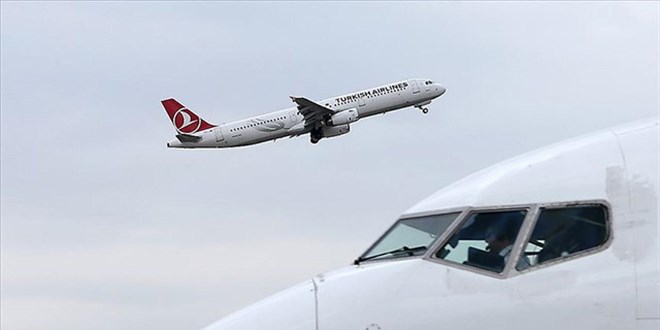 �stanbul Havaliman�'nda �ok olay: �al��an bagajda mahsur kald�