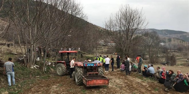 Kastamonu Tosya'da trakt�r devrildi: 1 �l�