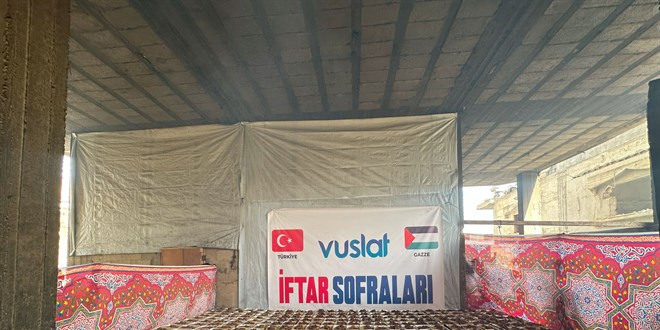 Vuslat Derneği Gazze'de İftar Sofraları Kuruyor
