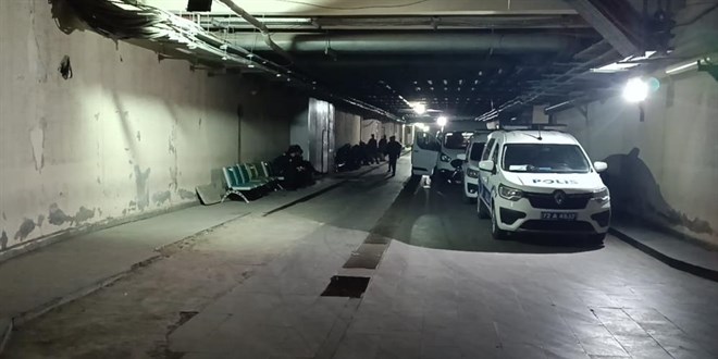 İftar saatinde kavga edenleri ayırmak isteyen genç canından oldu