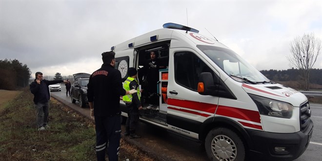 Göreve giden doktor midibüs ile çarpıştı: Yaralılar var