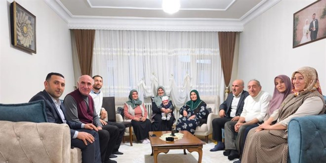 Bakanlık 81 ilde 4 kuşak bir arada yaşayan 81 aile ile iftarda buluştu