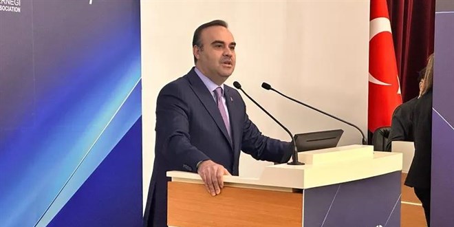 Bakan Kacır: Otomotiv Üretimi 1 Milyonu Aştı
