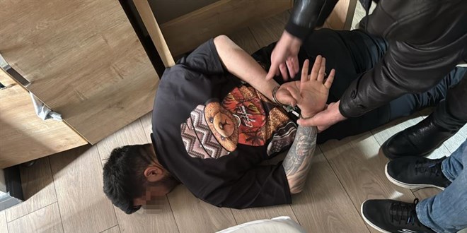 Müşteri kılığında bindiği takside şoförü gasbeden şüpheli tutuklandı