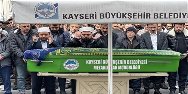 Kayseri'de Annesini Öldüren Kız Tutuklandı