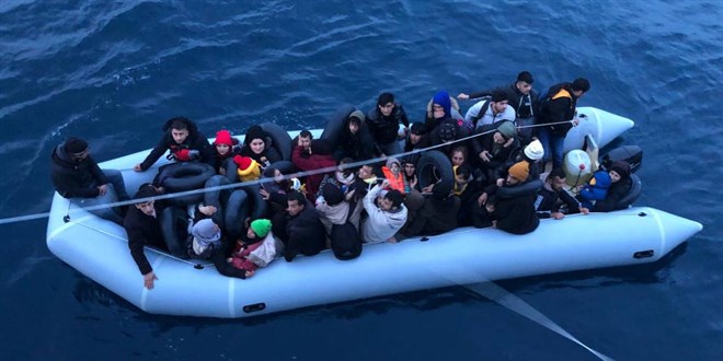Çanakkale Ayvacık'ta 41 Düzensiz Göçmen Yakalandı