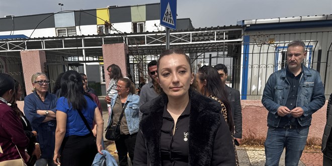 Okula Giden Veli Müdür Yardımcısına Tokat Attı