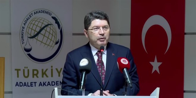 Bakan Tun: Devletlerin asli gayesi adaleti salamaktr