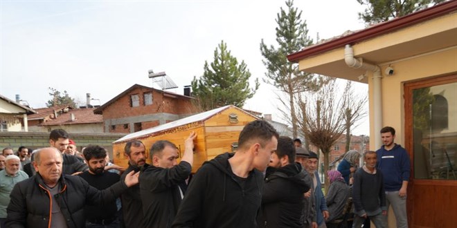 Diploma almak için gitti, denizde boğularak can verdi