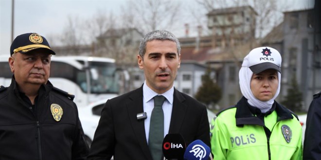 Ankara-İzmir karayolunda ağır vasıta araçların geçişi yasaklandı