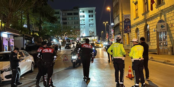 İstanbul'da çeşitli suçlardan aranan 545 kişi yakalandı