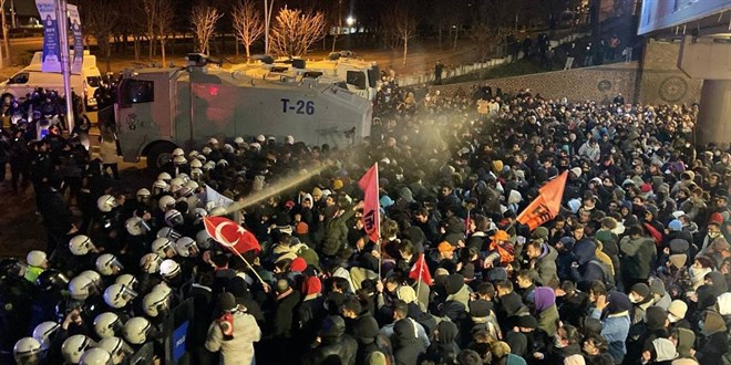ODTÜ'de gözaltılar: 33 kişiden 4'üne 3 hafta ev hapsi verildi