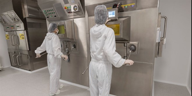 Frans�z Curium, T�rk sa�l�k �reticisini sat�n ald�