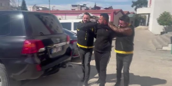 Adana'da Balyozlu Hırsızlık: 650 Bin TL'lik Ekipman Çalındı