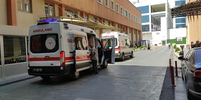 Balkondan düşen 13 yaşındaki çocuk hayatını kaybetti