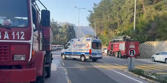 Marmaris'te otel yangını: Çok sayıda ekip sevk edildi