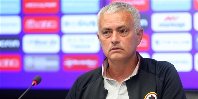 Jose Mourinho'ya 'ırkçılık' suçlamasından takipsizlik kararı
