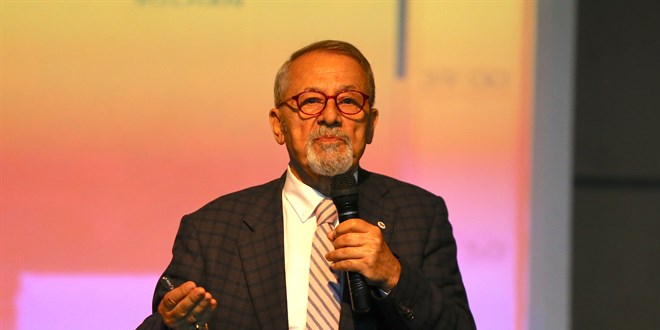 Prof. Görür'den uyarı: O fay için süre doldu, eli kulağında