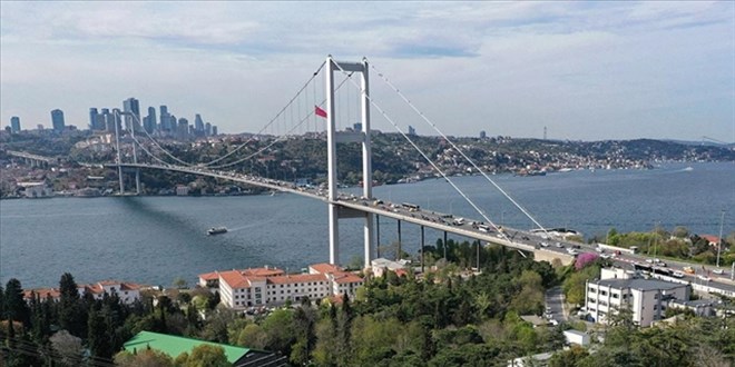 İstanbul Boğazı'nda gemi trafiği normale döndü