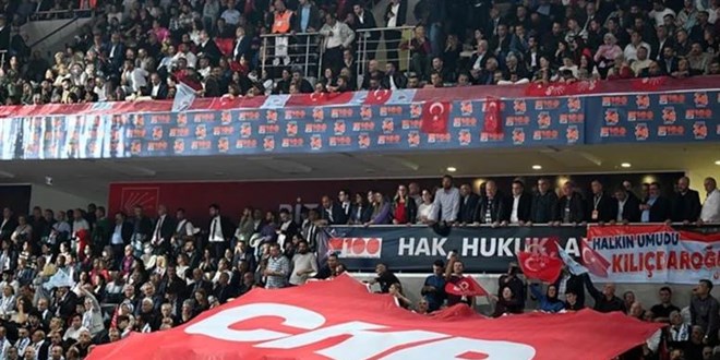 CHP'de kurultay günü