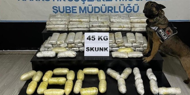 Hakkari'de 61 kilogram uyuşturucu ele geçirildi