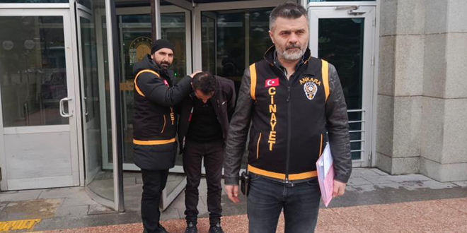 Camiye giden müezzini bıçakla yaralayan şahıs tutuklandı