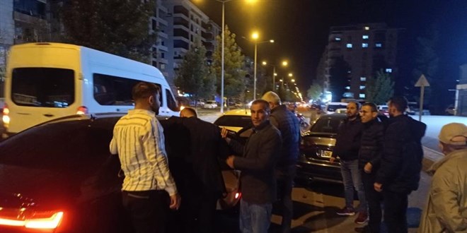 AK Parti Midyat �l�e Ba�kan� ile 6 ki�i kazada yaraland�