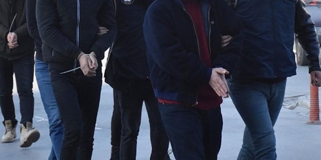 Edirne'de 2 FET� ��phelisi yasak b�lge yak�nlar�nda yakaland�