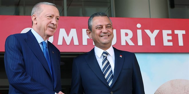 Erdoğan, Özel'e 500 Bin TL'lik Tazminat Davası Açtı