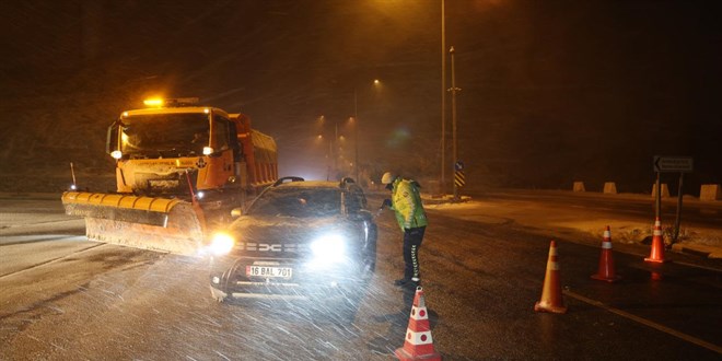 Kayseri-Malatya ve Kayseri-Kahramanmaraş kara yolları ulaşıma açıldı