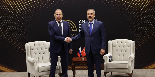 Bakan Fidan, Lavrov ile görüştü