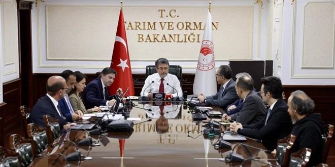 Bakan Yumaklı, Kabine'ye 'Zirai Don' Sunumu Yapacak