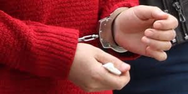 Ehliyet Sınavında Kameralı Kopya Düzenekle Suçüstü: 49 Yaşındaki Kadına Dava