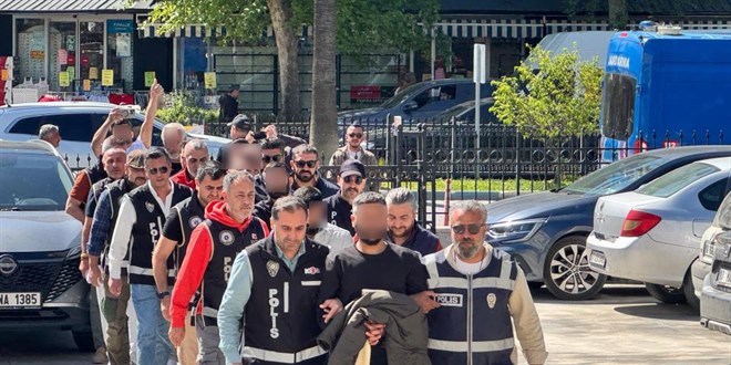 Adliyeye sevk edilirken 'Düğün alayı mı var' demişlerdi, 3'ü tutuklandı