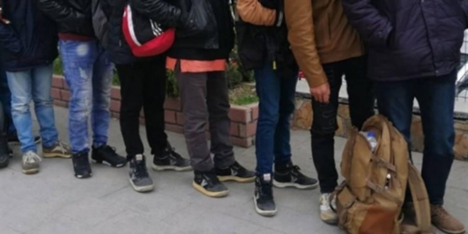 Edirne ve K�rklareli'nde 32 D�zensiz G��men Yakaland�