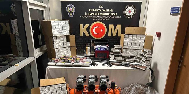 K�tahya'da Ka�ak��l�k Operasyonu: 81 Bin Makaron Ele Ge�irildi