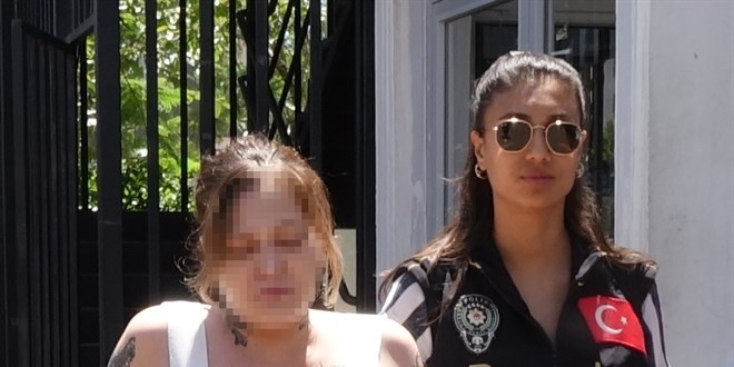 Engelli Ablasını Rahatsız Eden Adamı Öldürdü