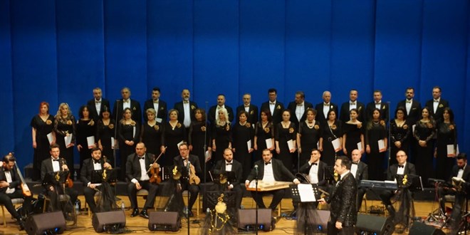 HMB Y�ld�zlar�n Sesi Korosu'ndan Kulaklar�n Pas�n� Silen Konser