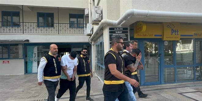 Muğla'da gazeteciyi darbettikleri öne sürülen 2 zanlı tutuklandı