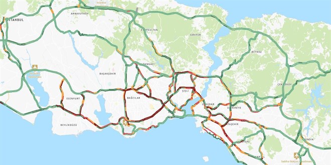 İstanbul'da depremlerin ardından trafik yoğunluğu oluştu