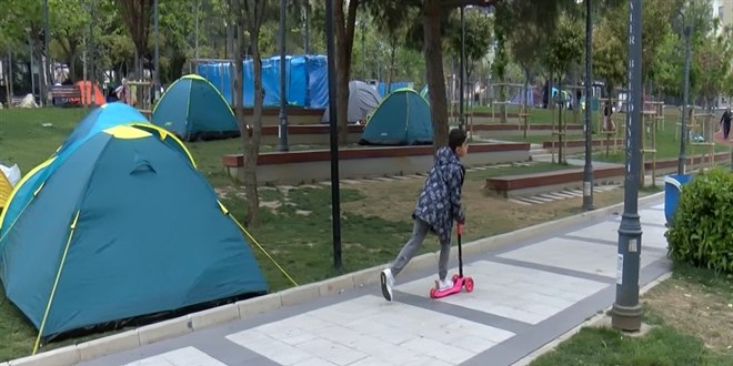 Deprem Fırsatçıları İş Başında: Fiyatlar Arttı, Stoklar Tükendi