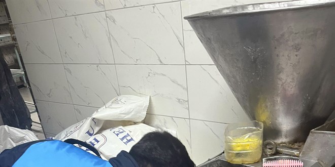 Bursa Osmangazi'de Ruhsatsız Yufka Üretim Yeri Mühürlendi