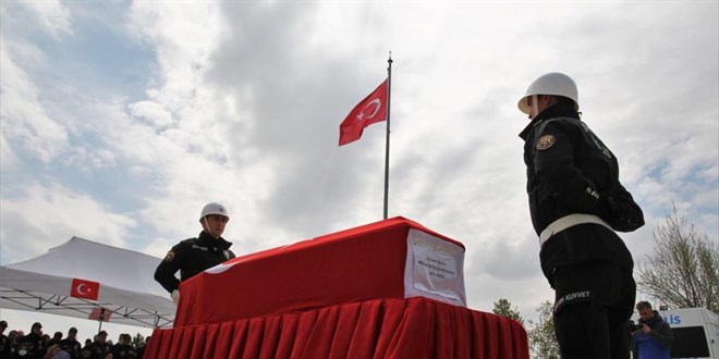 Polis memuru çoklu organ yetmezliği nedeniyle vefat etti