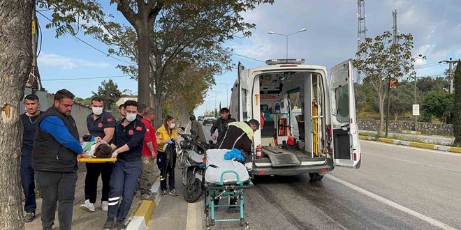Erdek'te Motosiklet Kazası: İki Kişi Yaralandı
