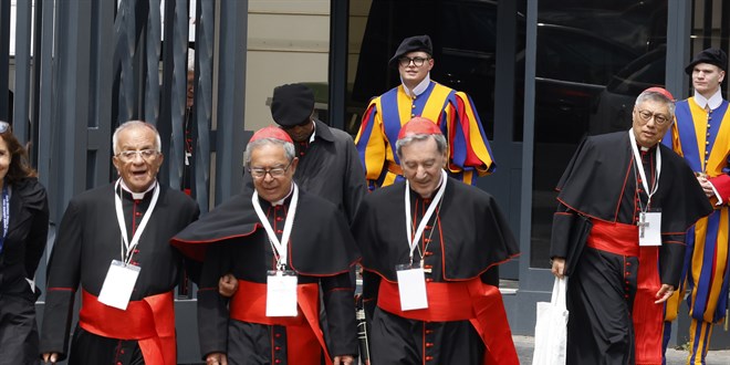 Papal�k se�imi s�reci 7 May�s'ta ba�layacak