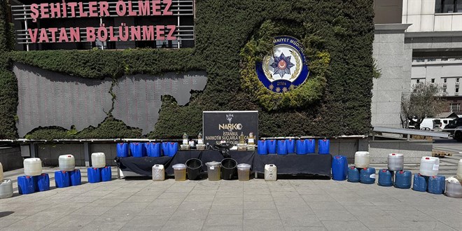 İstanbul'da yaklaşık 1,3 ton uyuşturucu ele geçirildi