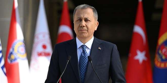 Bakan Yerlikaya'dan Özgür Özel'e 'bant' tepkisi