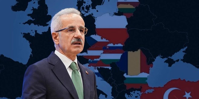 Bakan Uraloğlu: Türkiye artık Üç Deniz Girişimi'nin stratejik ortağı