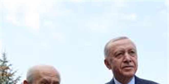 Bahçeli'den Erdoğan'a KKTC Açılışı Tebriği