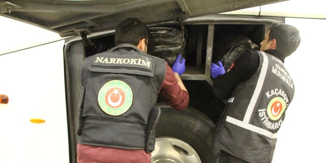 Kapıkule'de otobüste 233 kilo 988 gram uyuşturucu ele geçirildi